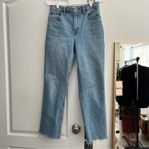 Abercrombie & Fitch 90s Straight Ultra High Rise Jeans 27